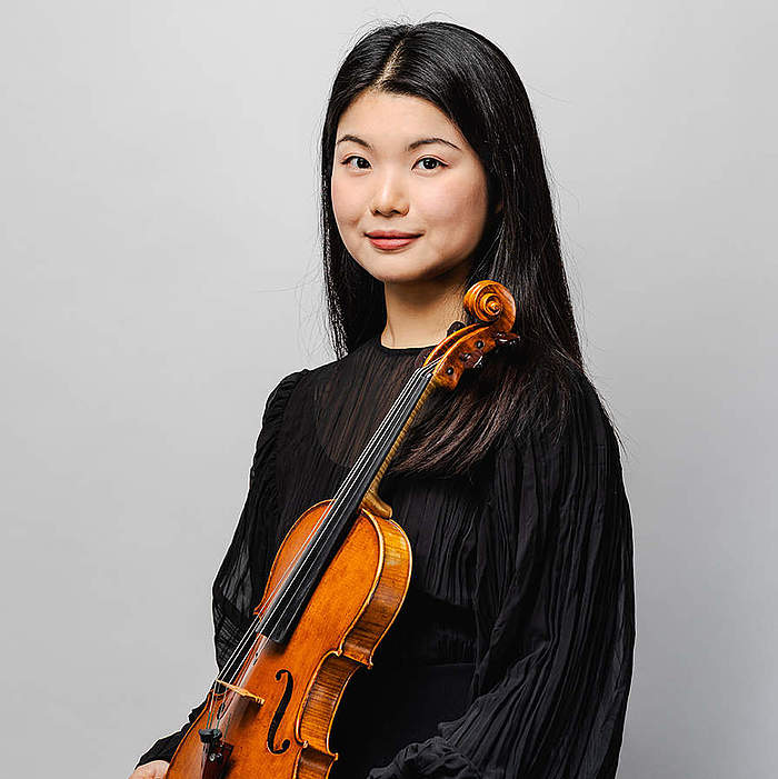 Yuwen Zhu