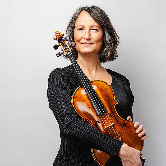 Elçim Özdemir Elçim Özdemir