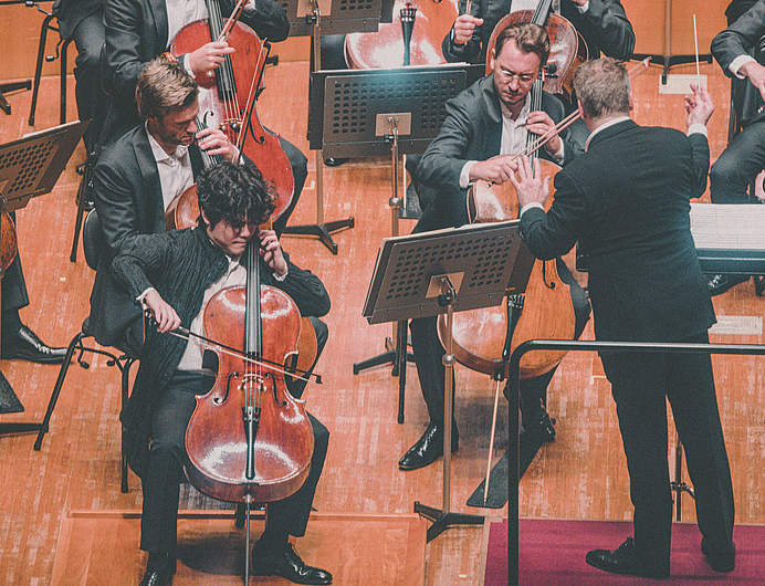 The Orchestre de la Suisse Romande on tour at the Muza Kawasaki Symphony Hall in Tokyo with cellist Michiaki Ueno and conductor Jonathan Nott