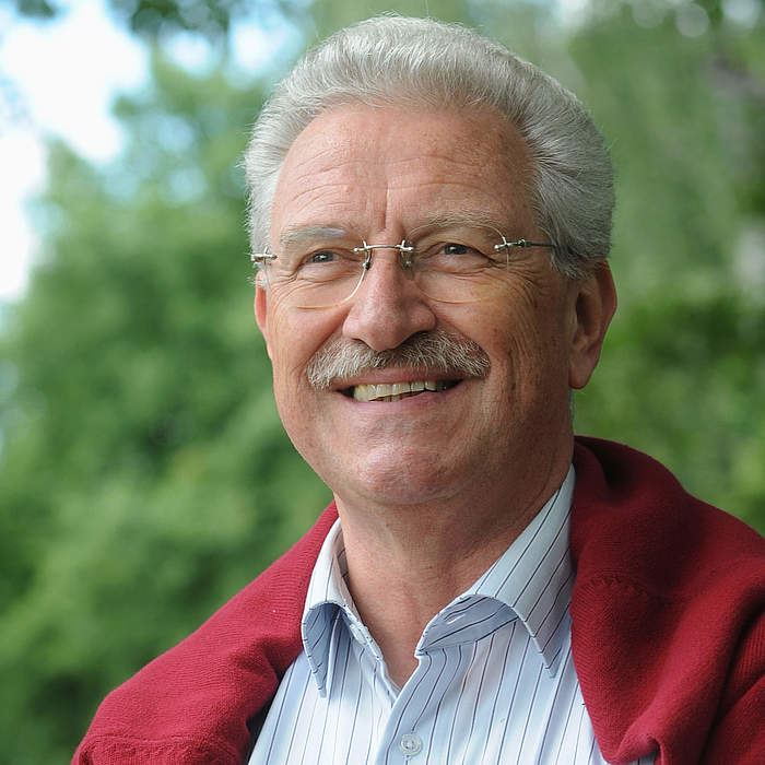 Klaus Mertens Klaus Mertens