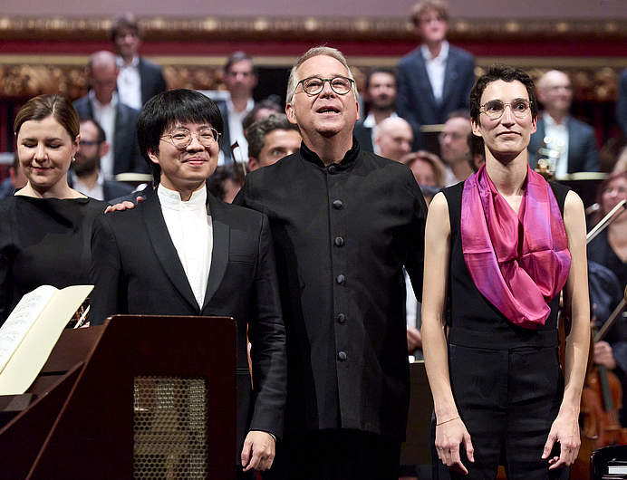Concert symphonique de la Turangalîla-Symphonie d’Olivier Messiaen avec le chef d’orchestre Bertrand de Billy, le pianiste Kit Armstrong et l’ondiste Martenot Cécile Lartigau et l’Orchestre de la Suisse Romande au Victoria Hall de Genève.